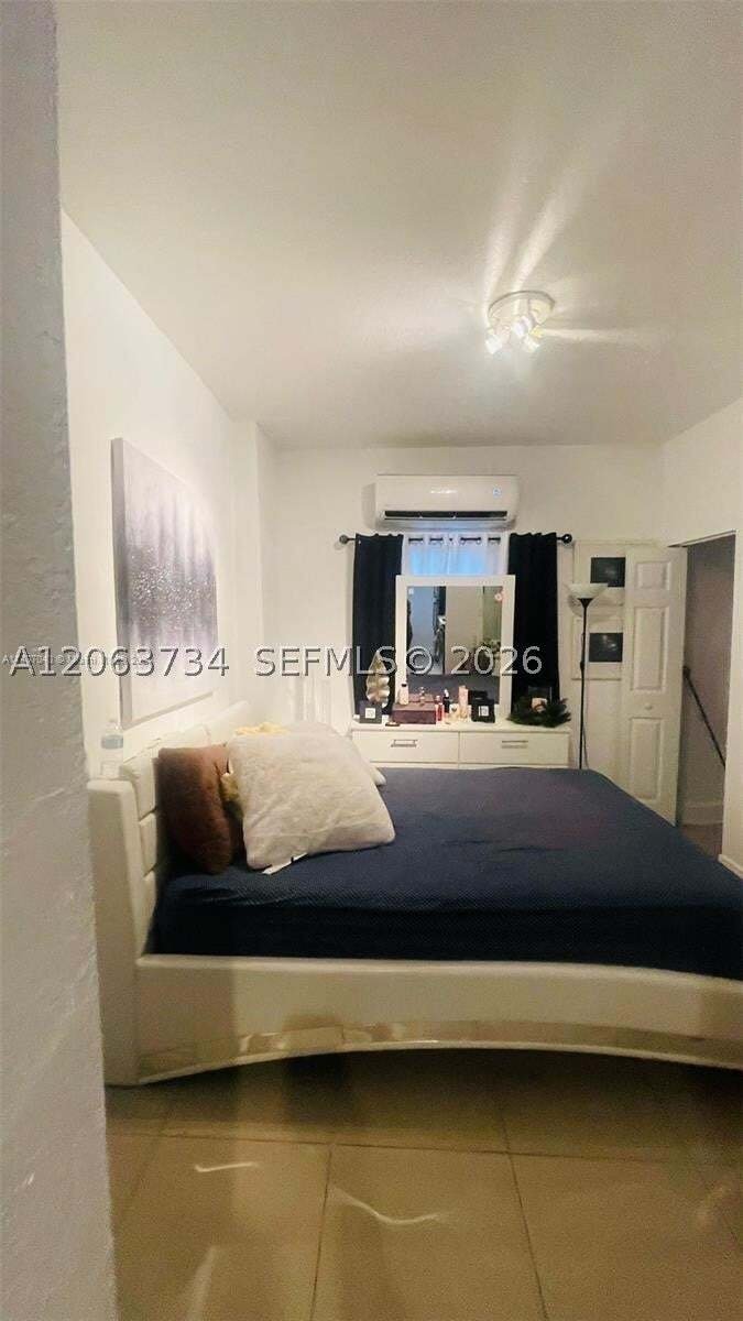 House in Miami, Florida, United States 3 - 18568871