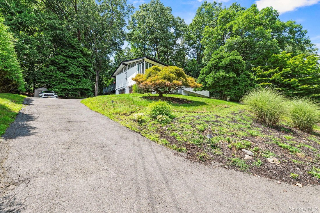 House in Montebello, New York, United States 2 - 18566998