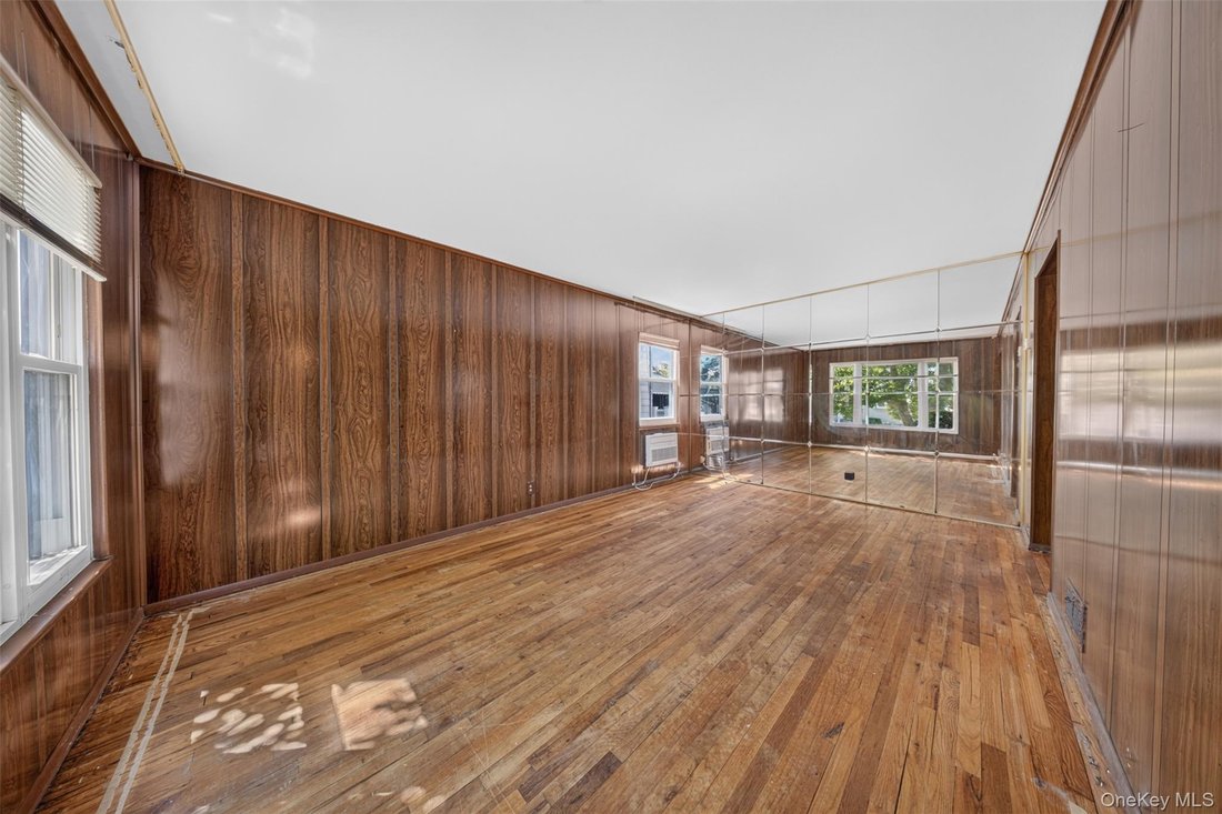 House in New York, New York, United States 3 - 18568533