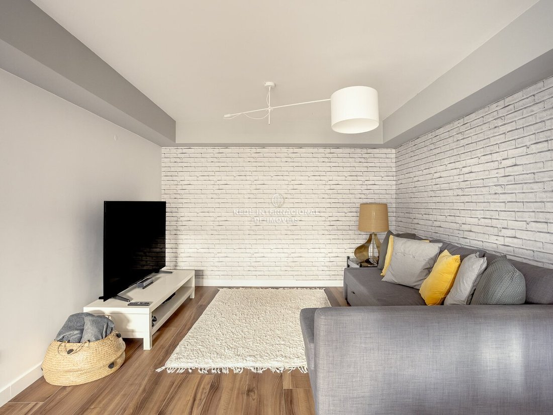 House in Carcavelos e Parede, Lisbon, Portugal 5 - 18126459