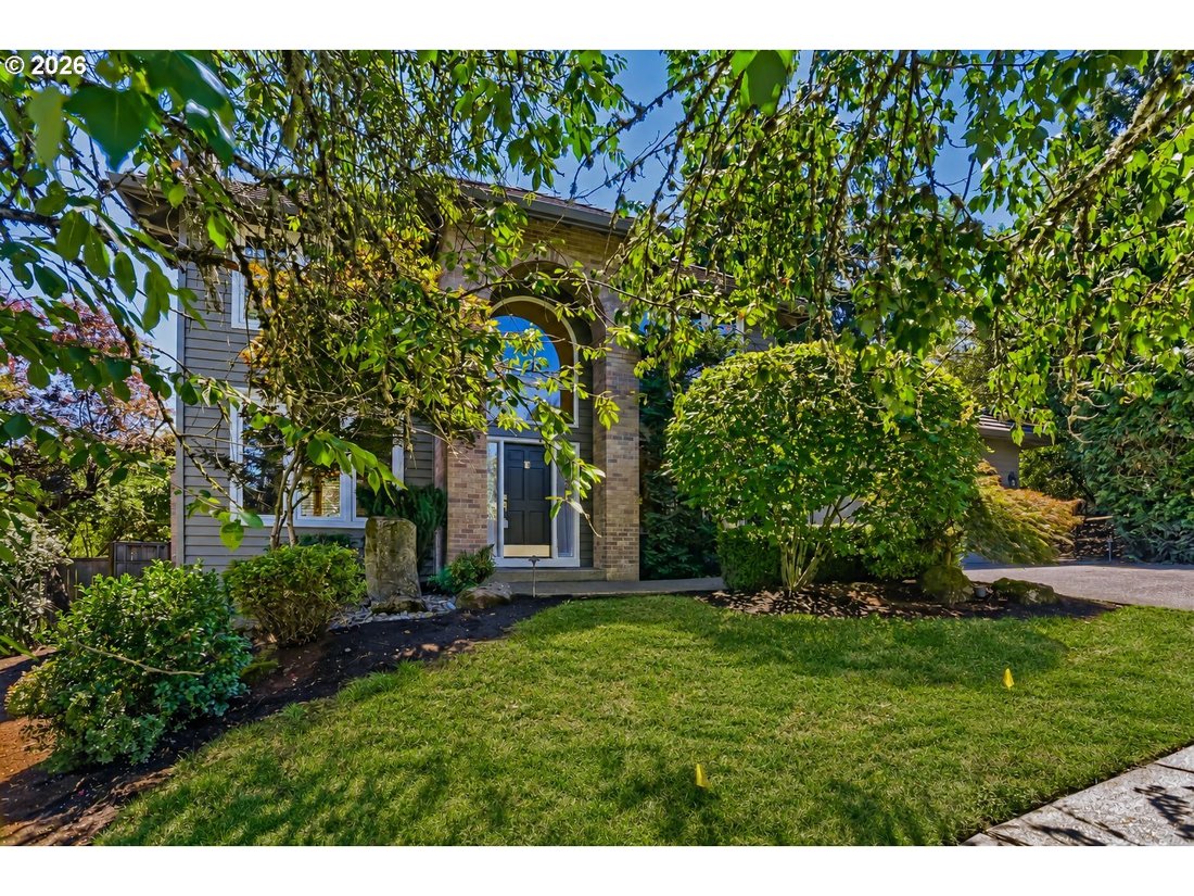 House in Lake Oswego, Oregon, United States 3 - 18570468