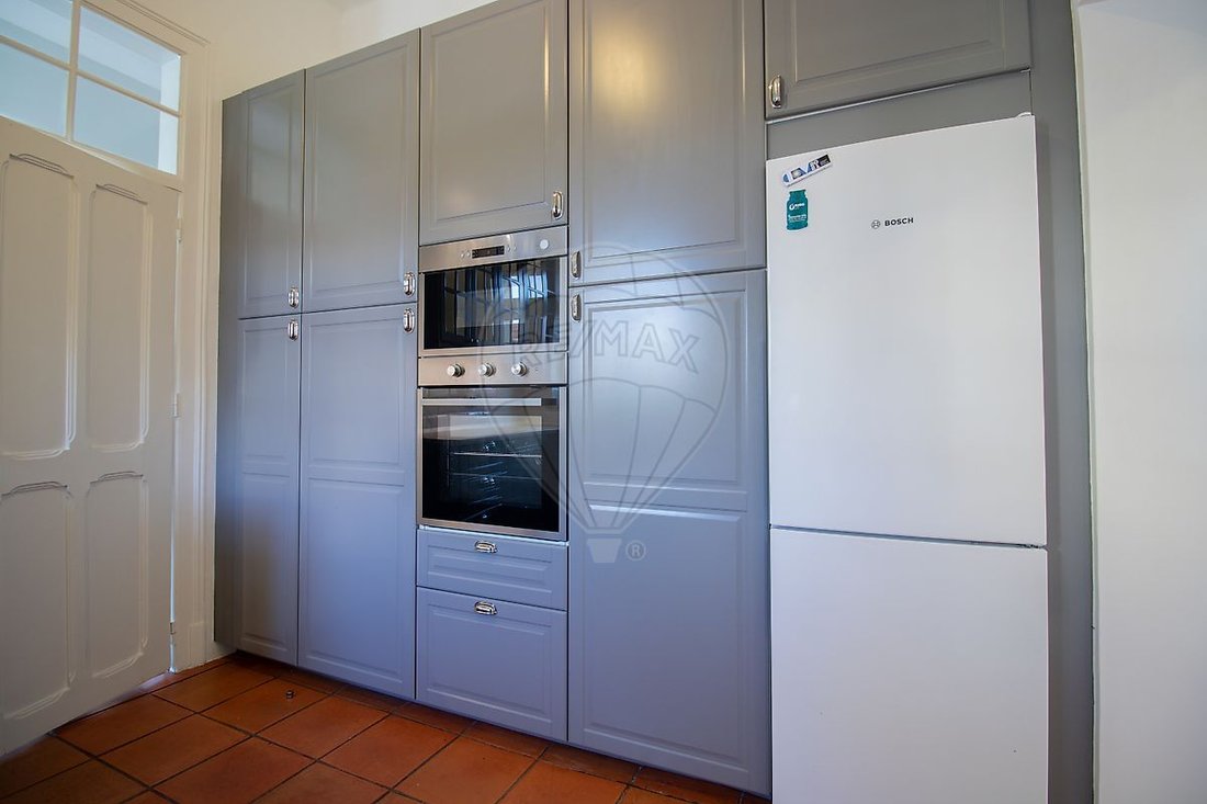 Apartment in Estoril, Cascais e Estoril, Lisbon 3 - 18567278