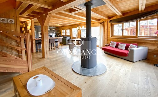 Chalet in Saint-Etienne-de-Tinée, Provence-Alpes-Côte d'Azur, France 1