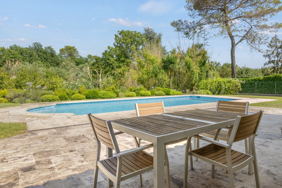 Villa in Tourrettes-sur-Loup, Provence-Alpes-Côte d'Azur, France 2 - 18567504