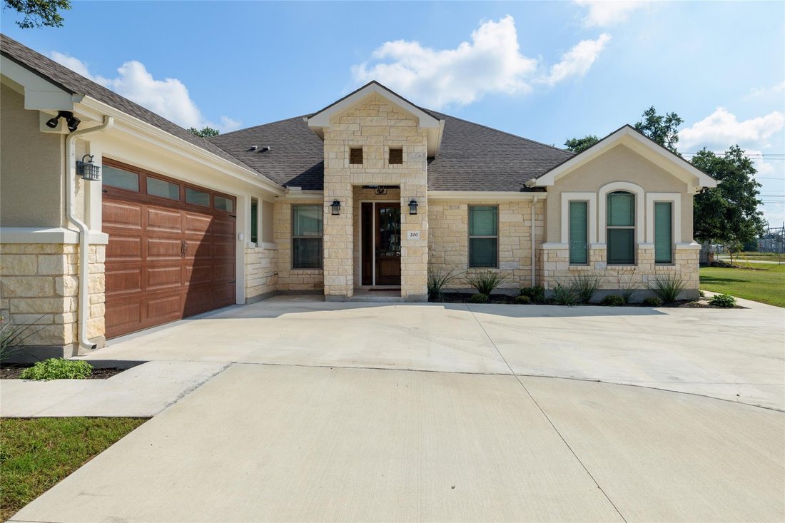 House in Georgetown, Texas, United States 1 - 18567321