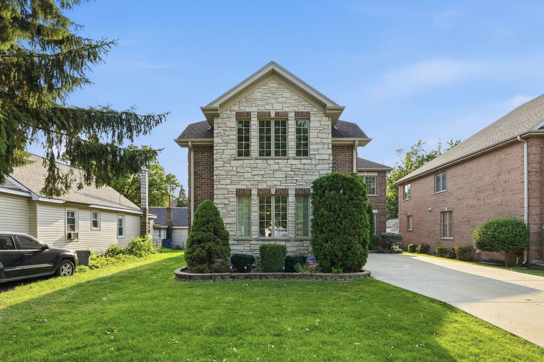 House in Des Plaines, Illinois, United States 2 - 18571451