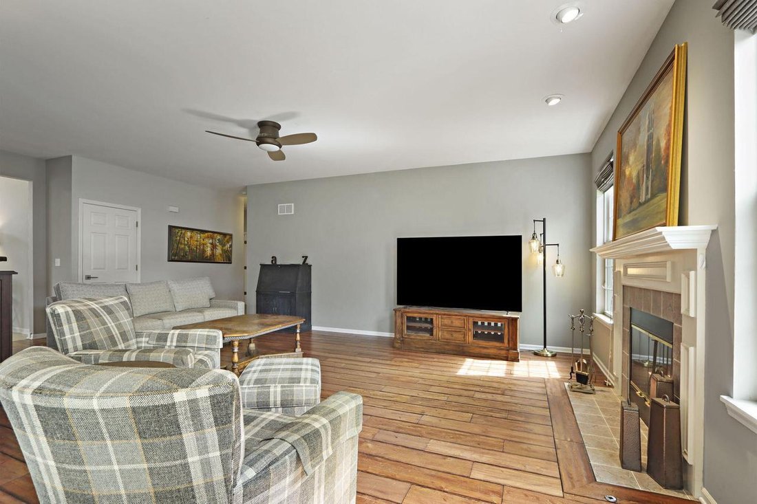 House in Kenosha, Wisconsin, United States 4 - 18568576