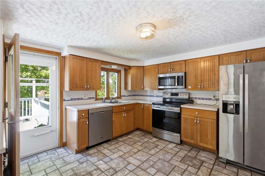 House in Middletown, Rhode Island, United States 5 - 18398983