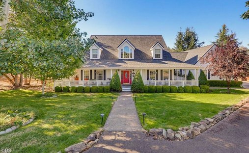 House in Applegate, Oregon, United States 1