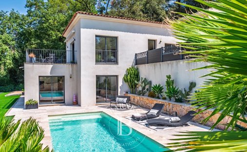 Villa in Les Indes les-Groulles, Mouans-Sartoux, France 1