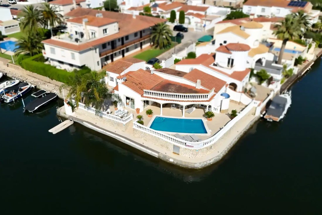 House in Empuriabrava, Catalonia, Spain 1 - 18573030