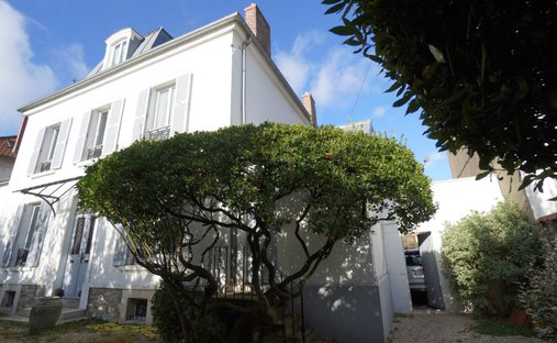 House in Centre Ville-Calais, Argenteuil, France 1