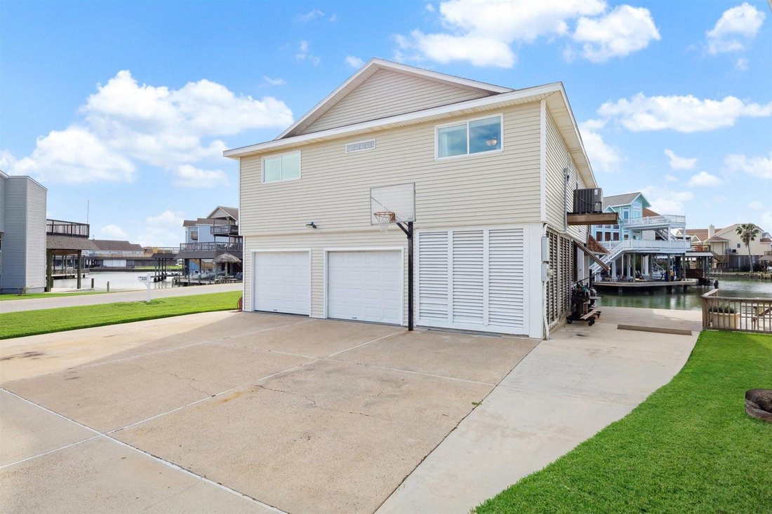 House in Galveston, Texas, United States 3 - 18569164