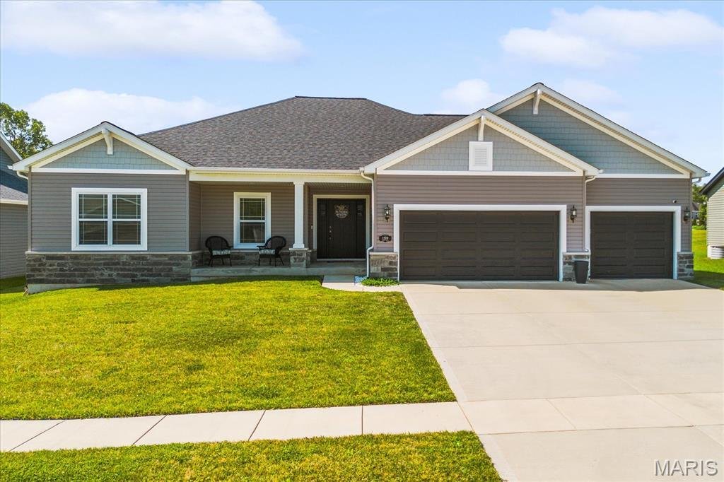 House in O'Fallon, Illinois, United States 1 - 18573315