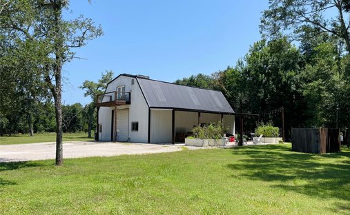 House in Angleton, Texas, United States 1