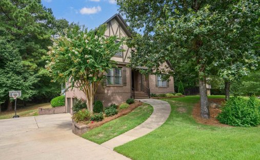 House in Chelsea, Alabama, United States 1
