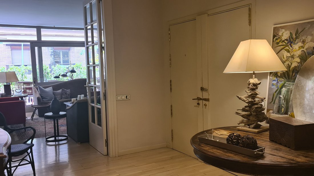 Apartment in Sarrià-Sant Gervasi, Barcelona, Spain 5 - 18300096