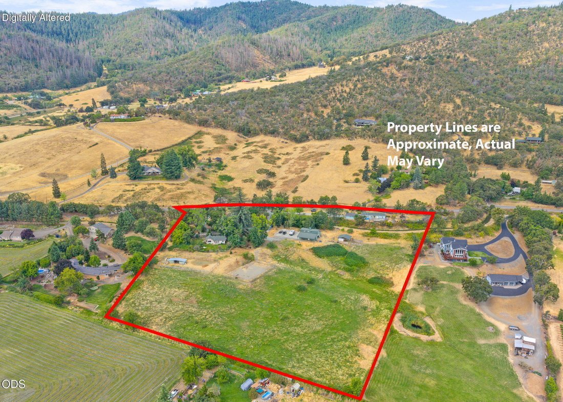 House in Talent, Oregon, United States 1 - 18570467