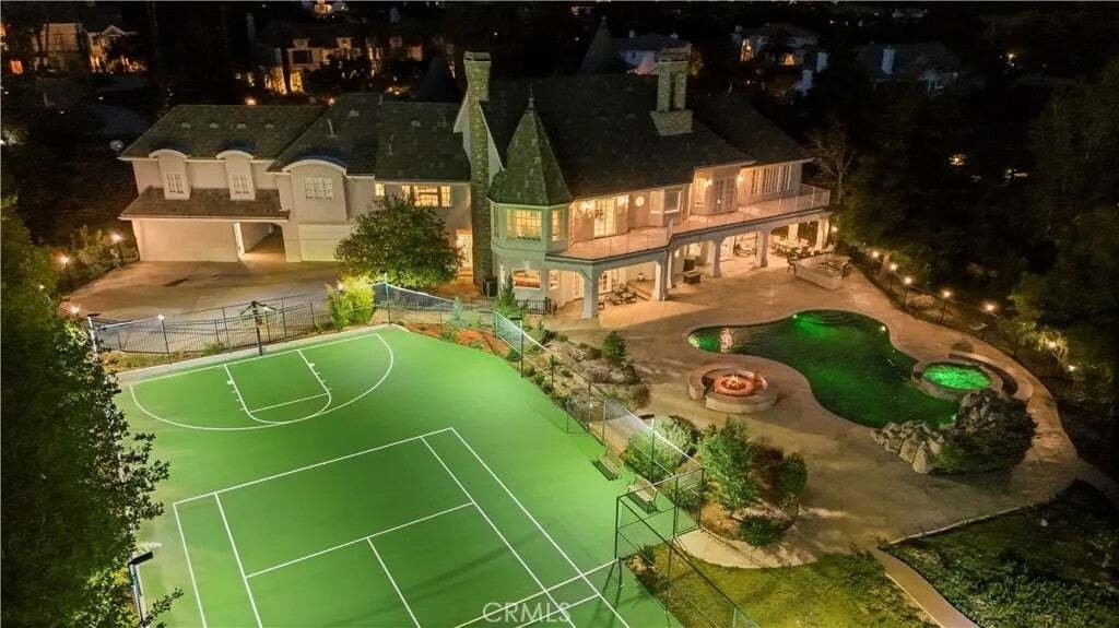 House in Los Angeles, California, United States 4 - 18571414