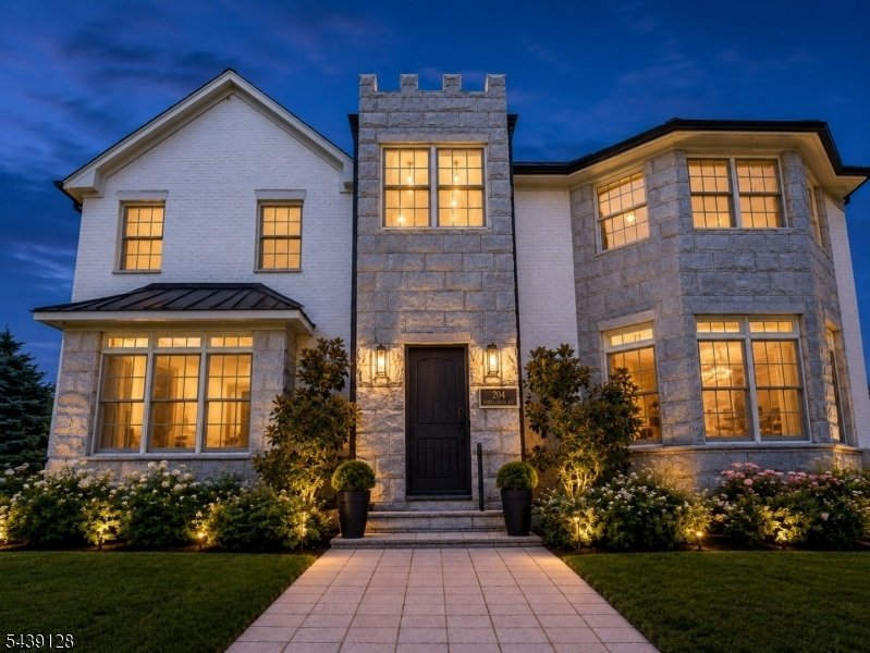 House in Cranford, New Jersey, United States 2 - 18570180