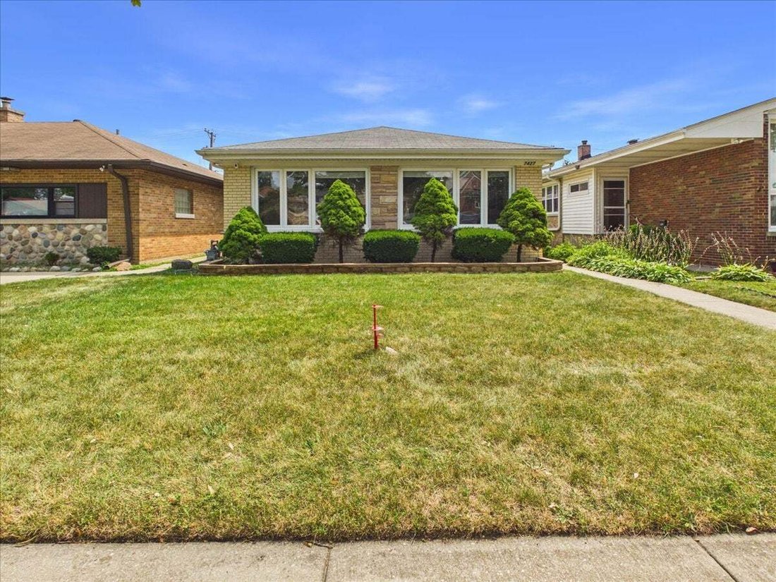 House in Skokie, Illinois, United States 1 - 18571443