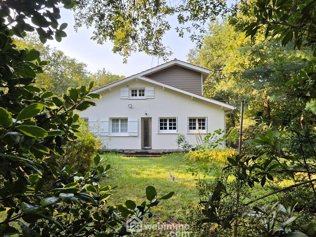 House in Le Pian-Médoc, Nouvelle-Aquitaine, France 2 - 18571080