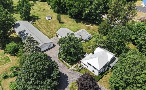 House in Plainwell, Michigan, United States 1