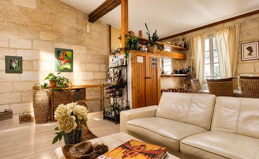 Villa in Grand Parc-Chartrons-Paul Doumer, Bordeaux, France 1