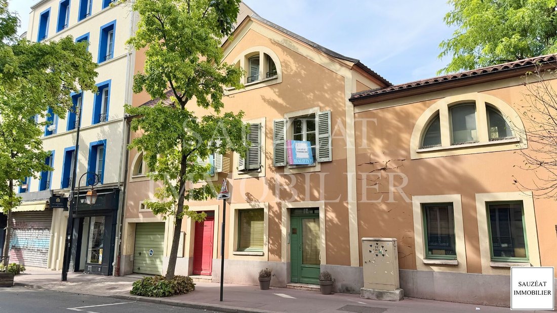 Apartment in Montrouge, Ile-de-France, France 1 - 18568988