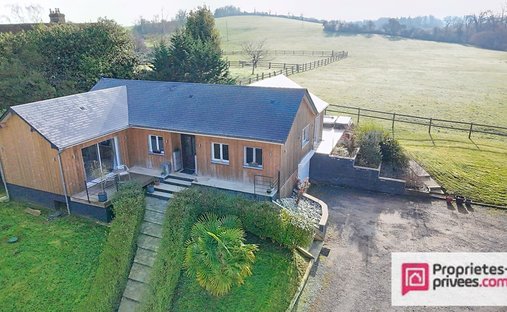 Villa in Pont-l'Évêque, Normandy, France 1