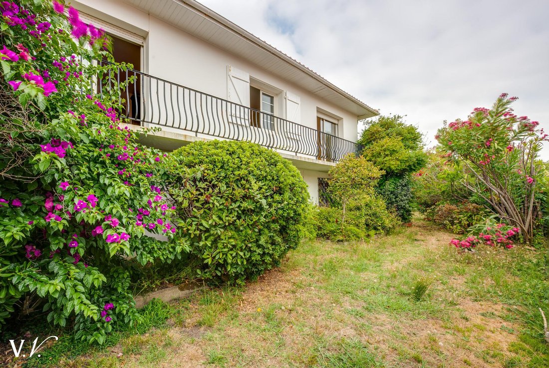 House in Biarritz, Nouvelle-Aquitaine, France 4 - 18571646