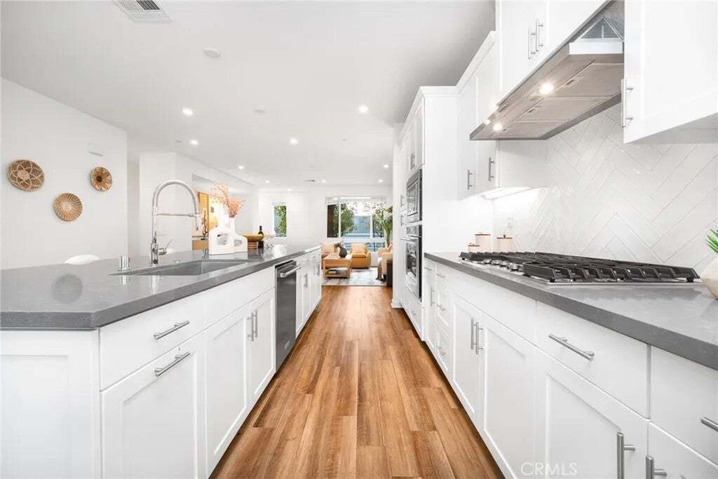 Condo in Irvine, California, United States 5 - 18567339