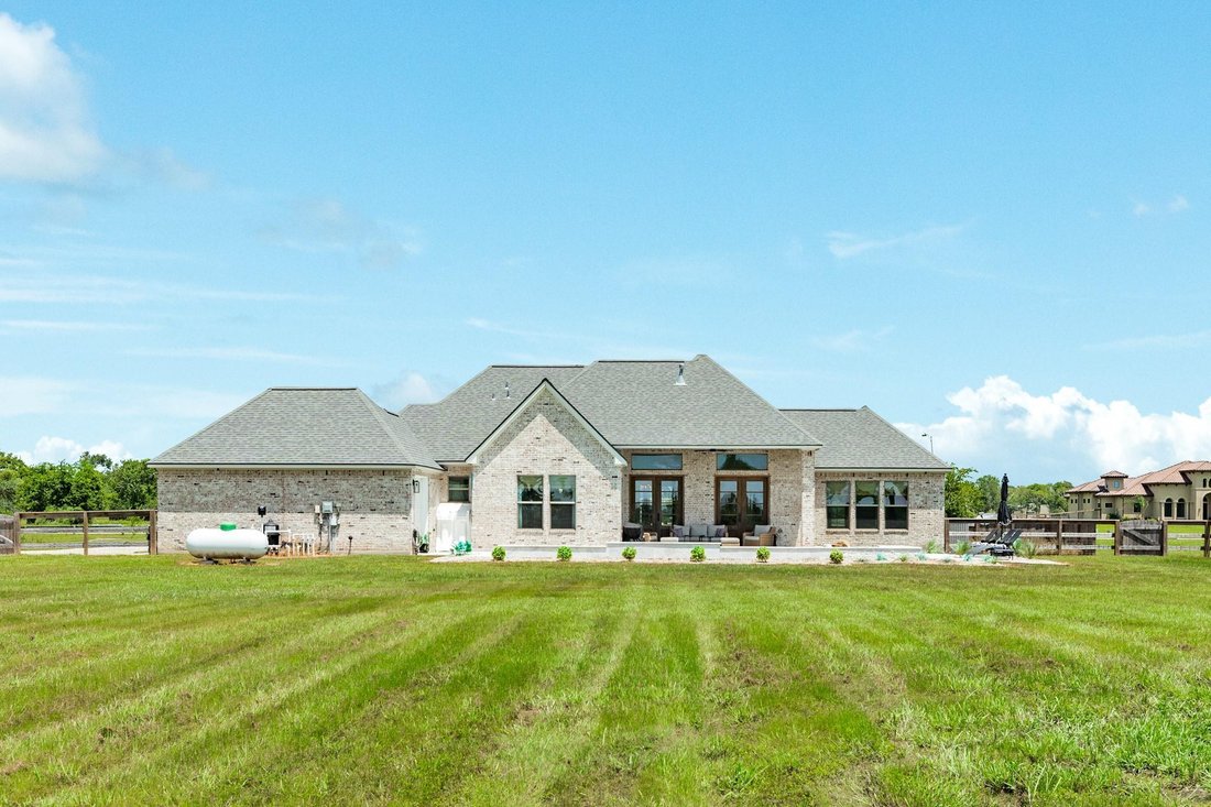 House in Clute, Texas, United States 5 - 18569178