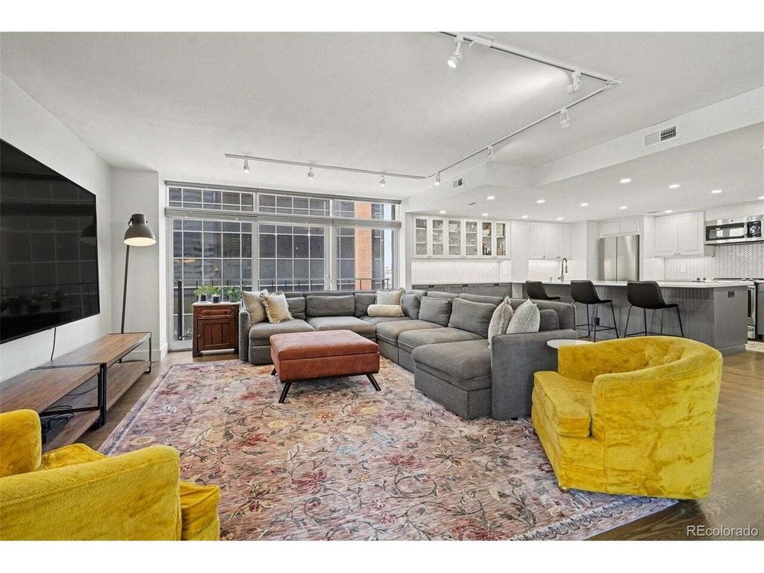 Condo in Denver, Colorado, United States 5 - 18569052