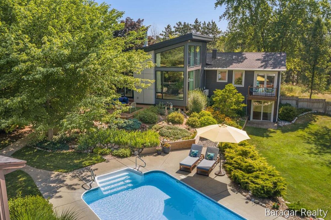 Haus in Plainfield Township, Michigan, Vereinigte Staaten 1 - 18568539