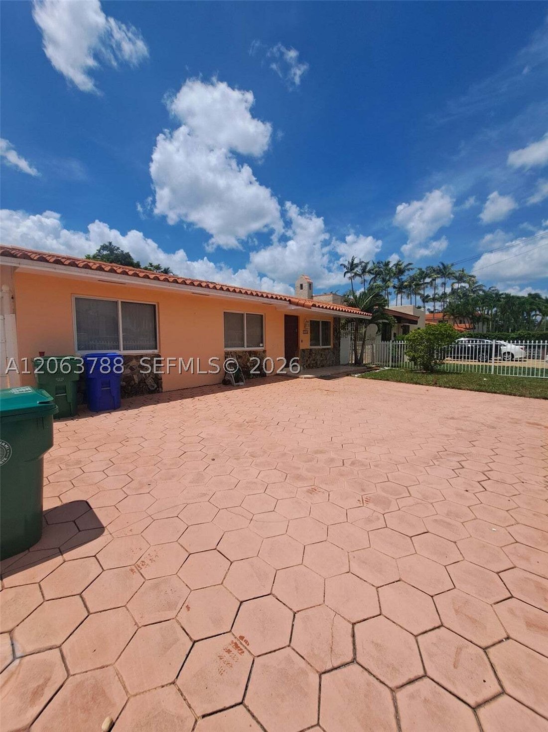 House in Miami, Florida, United States 3 - 18568904