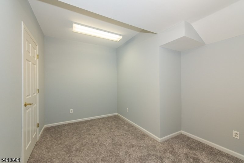 Condo in Wayne, New Jersey, United States 1 - 18567476