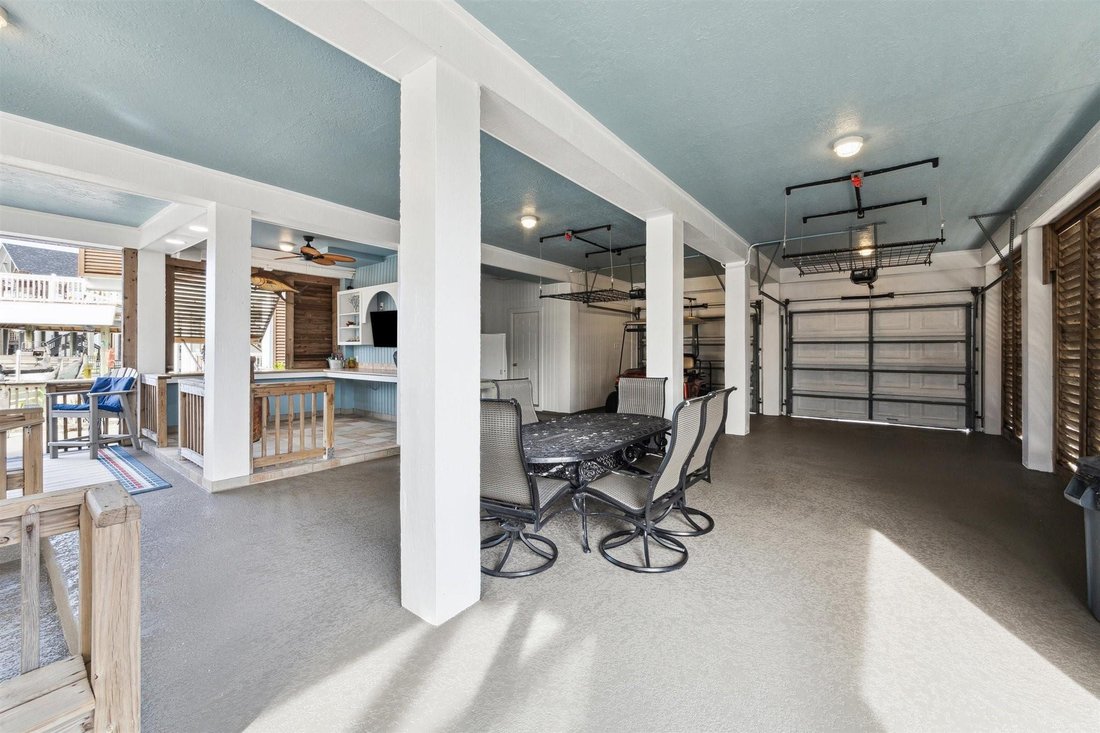 House in Galveston, Texas, United States 4 - 18569164