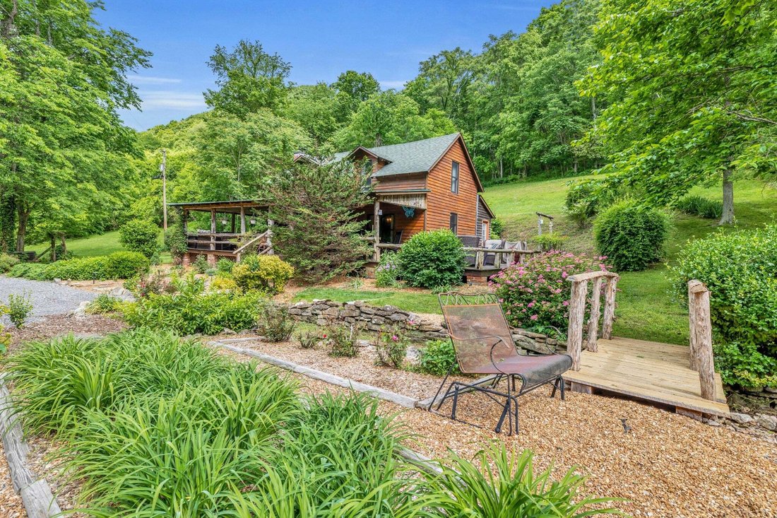 House in Gordonsville, Tennessee, United States 3 - 18568973