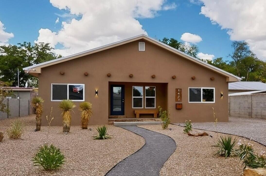 House in Los Ranchos de Albuquerque, New Mexico, United States 2 - 18537508