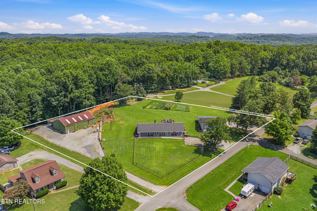 House in Strawberry Plains, Tennessee, United States 2 - 18571544