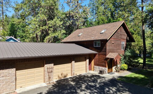 House in Shady Cove, Oregon, United States 1