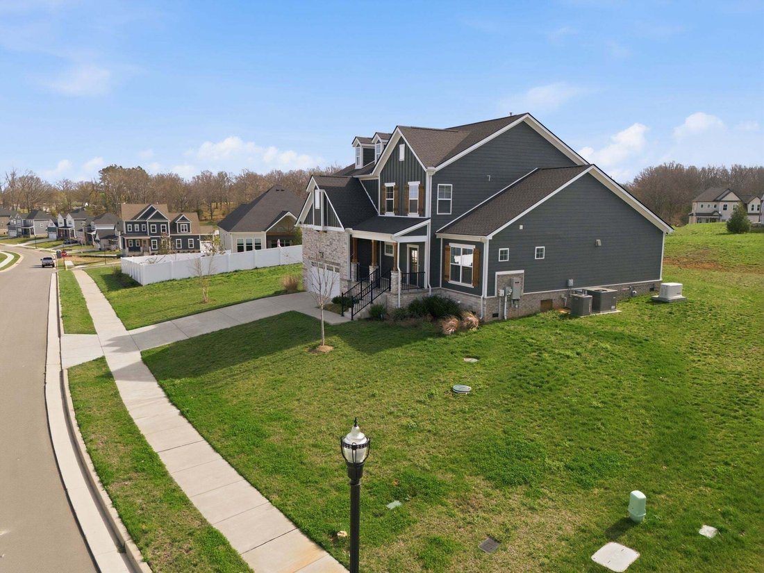 House in Bon Aqua, Tennessee, United States 3 - 18571457