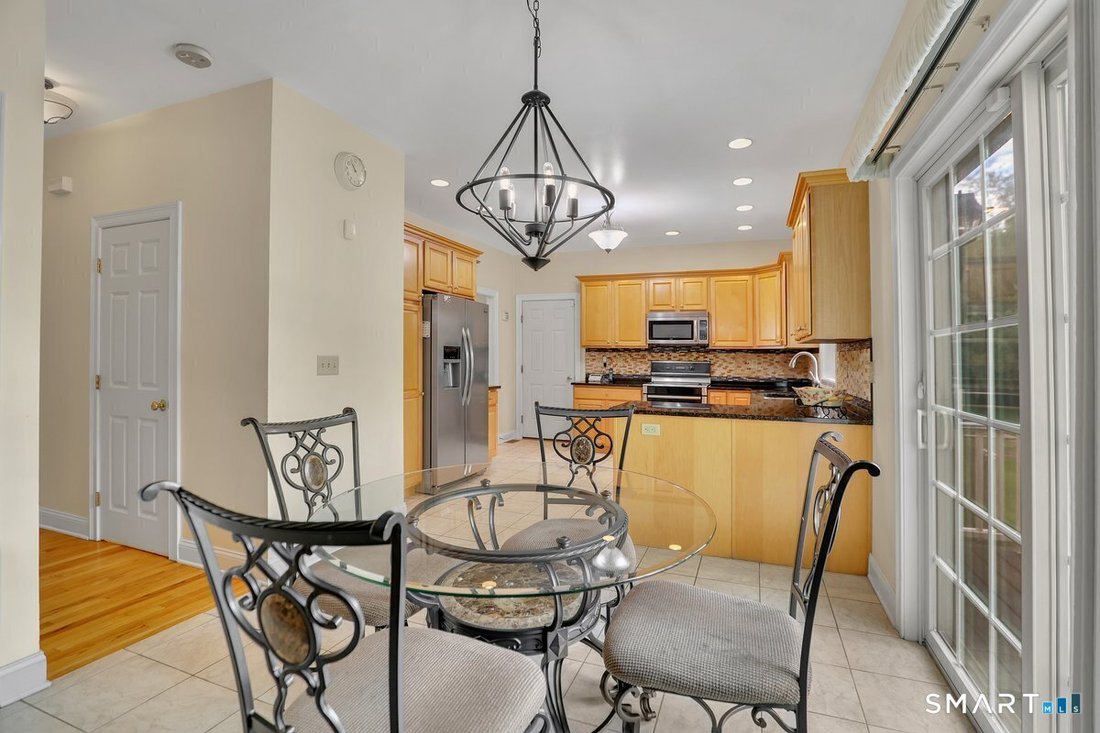 House in Cheshire, Connecticut, United States 5 - 18570823