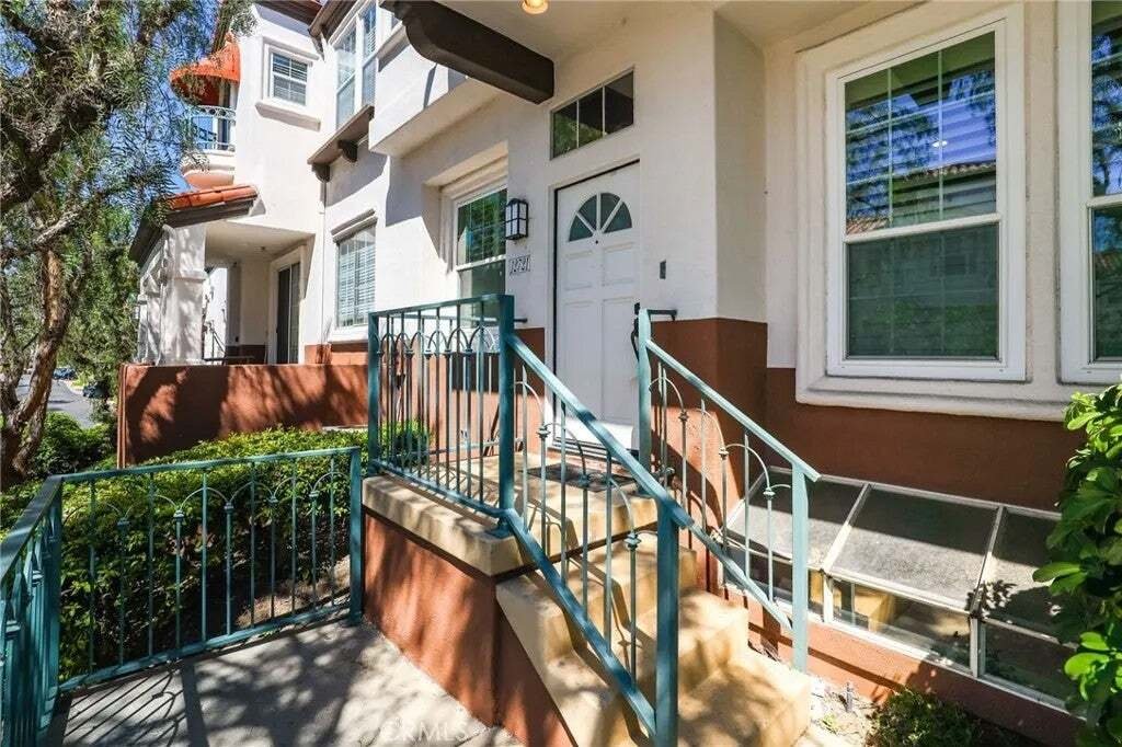 Townhouse in Tustin, California, United States 2 - 18569193