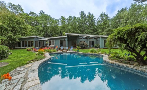 House in Woodbridge, Connecticut, United States 1