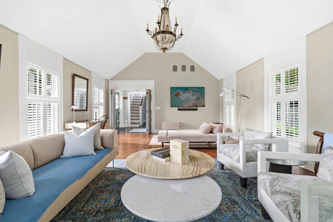 East Hampton, New York, United States 5 - 18569510