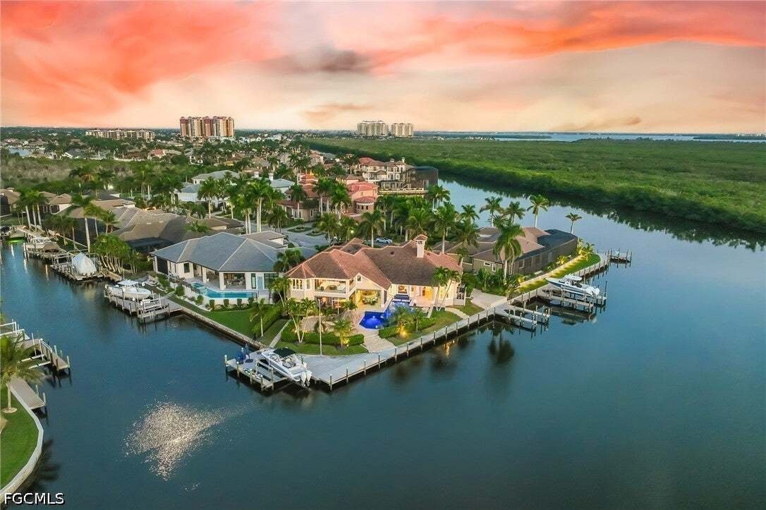 Maison à Cape Coral, Floride, États-Unis 3 - 18566983