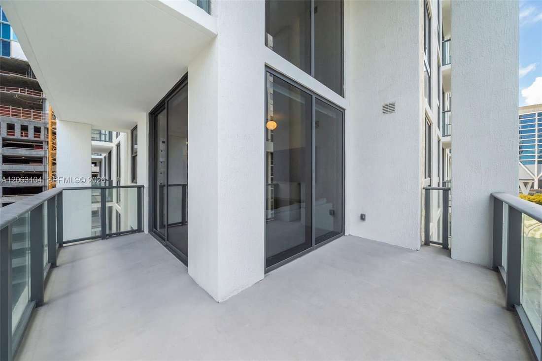 Condo in Miami, Florida, United States 5 - 18569484