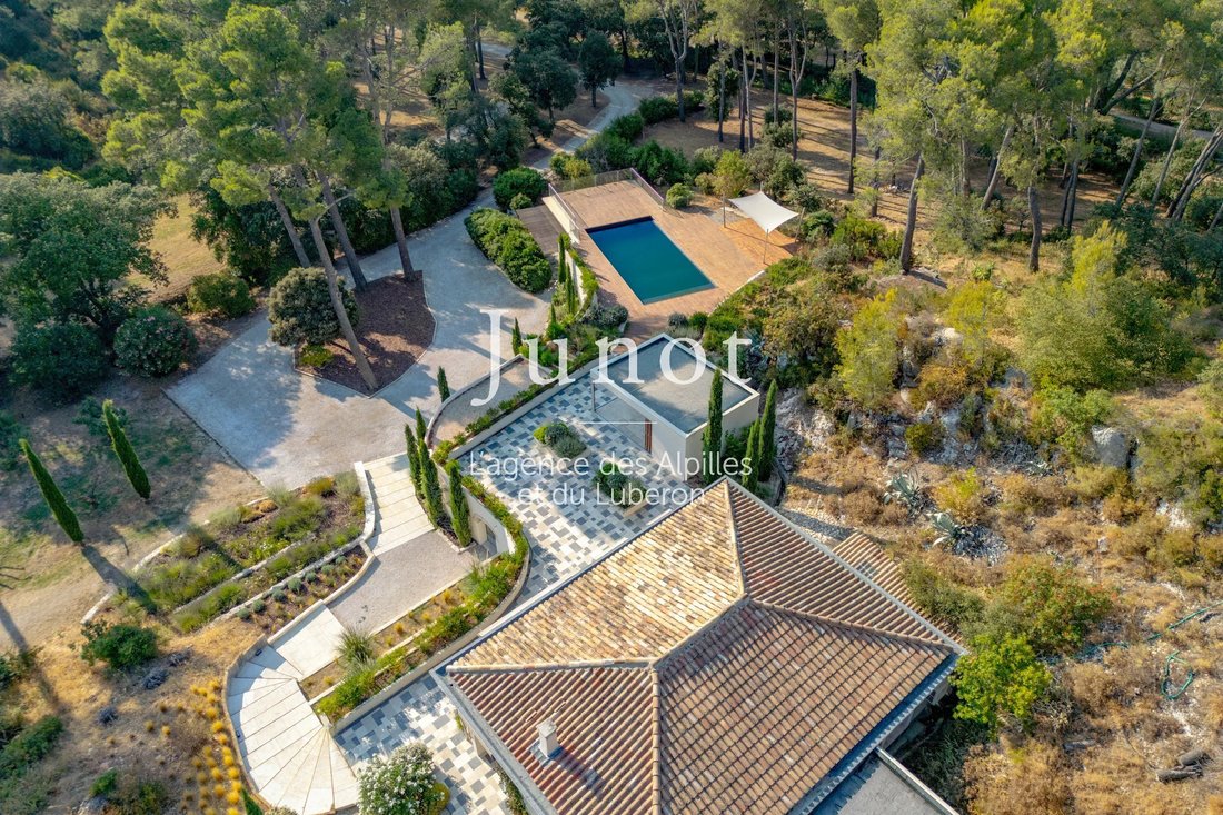 House in Saint-Rémy-de-Provence, Provence-Alpes-Côte d'Azur, France 4 - 18541203